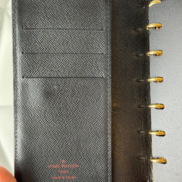Black Epi Louis Vuitton Agenda - Picture 2 of 3